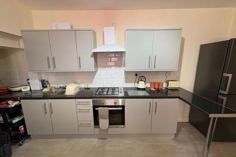 2 bedroom terraced house for sale, Albion Place, Thornton, Bradford