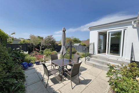 3 Woon Lane, Carnon Downs, Truro, TR3 6LR