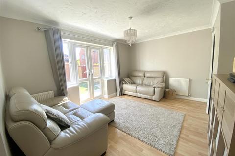 28 Greenwich Way, Waltham Abbey, EN9 3YB