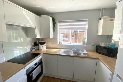 28 Greenwich Way, Waltham Abbey, EN9 3YB