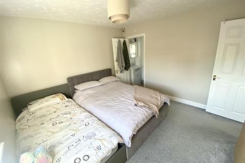28 Greenwich Way, Waltham Abbey, EN9 3YB