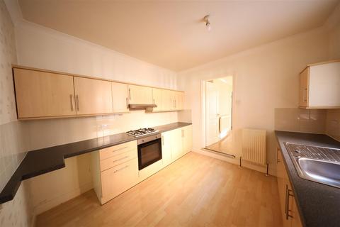 2 bedroom terraced house for sale, East Park Avenue, Hull