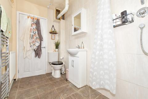 27a Walton Road, Folkestone, CT19 5QR