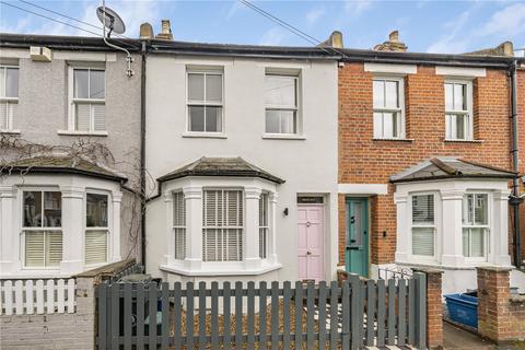 32 Victor Road, Teddington, TW11 8SR