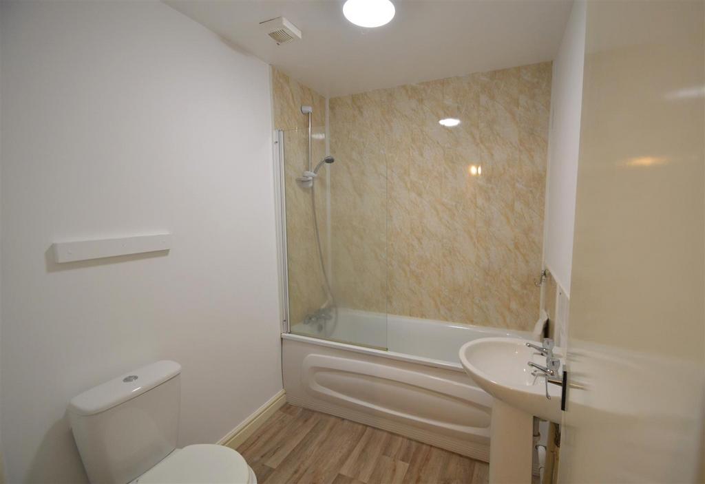 Bathroom.JPG