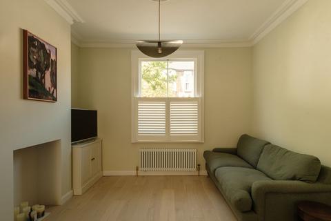 116 Pearcroft Road, London, E11 4DR