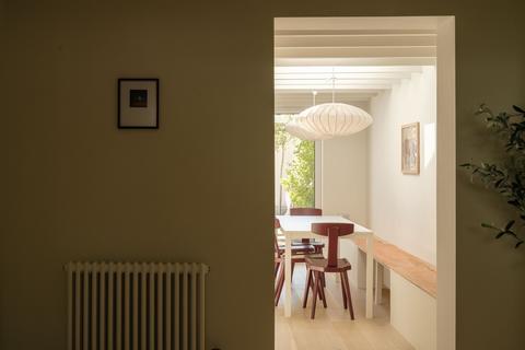 116 Pearcroft Road, London, E11 4DR