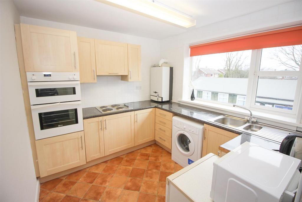 Apartment in Newcastle upon Tyne, North Gosforth - View 5