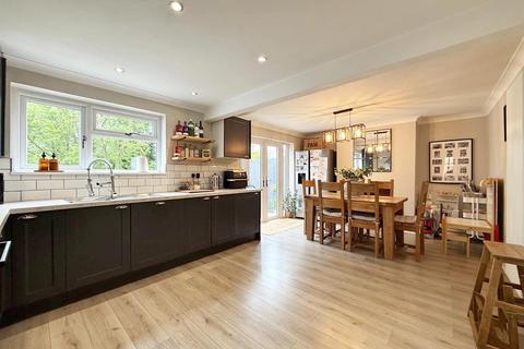 3 bedroom semi-detached house for sale, Westlands Road, Copthorne, Shrewsbury