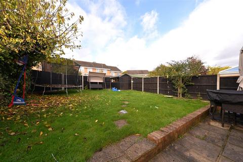 27 Jackdaw Close, Stevenage, SG2 9DA