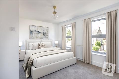 3 bedroom terraced house for sale, Pretoria Road, Romford, RM7