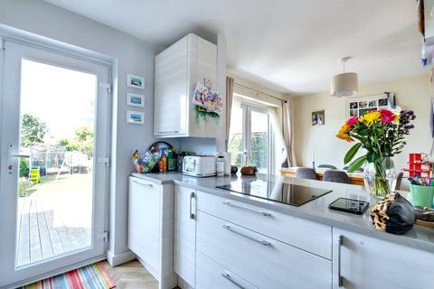 67 Heath Drive, Chelmsford, CM2 9HF