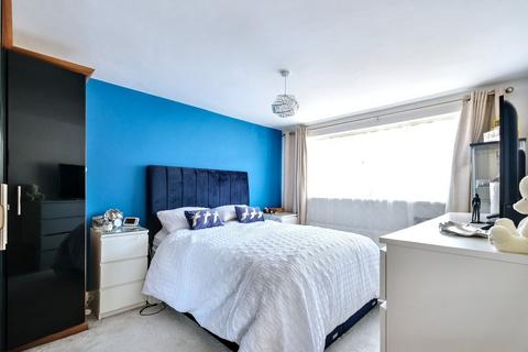 67 Heath Drive, Chelmsford, CM2 9HF