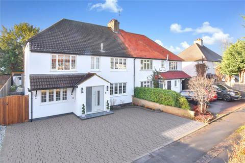 Tilt Close, Cobham, KT11