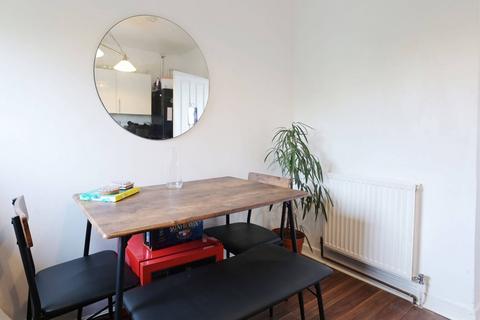23/4 Restalrig Crescent, Edinburgh, EH7 6HH