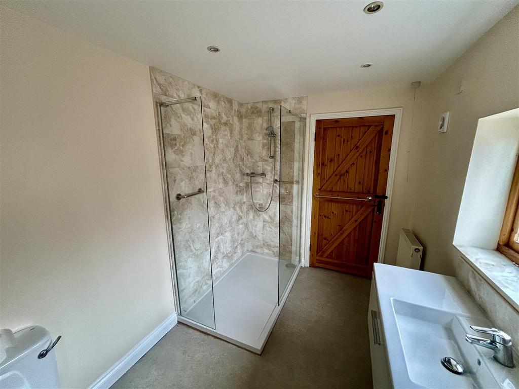 2bath.JPG