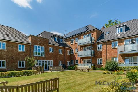 2 bedroom apartment for sale, 2a Addington Road, Sanderstead