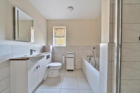 1 Hampton Close, Southampton, SO15 5SQ