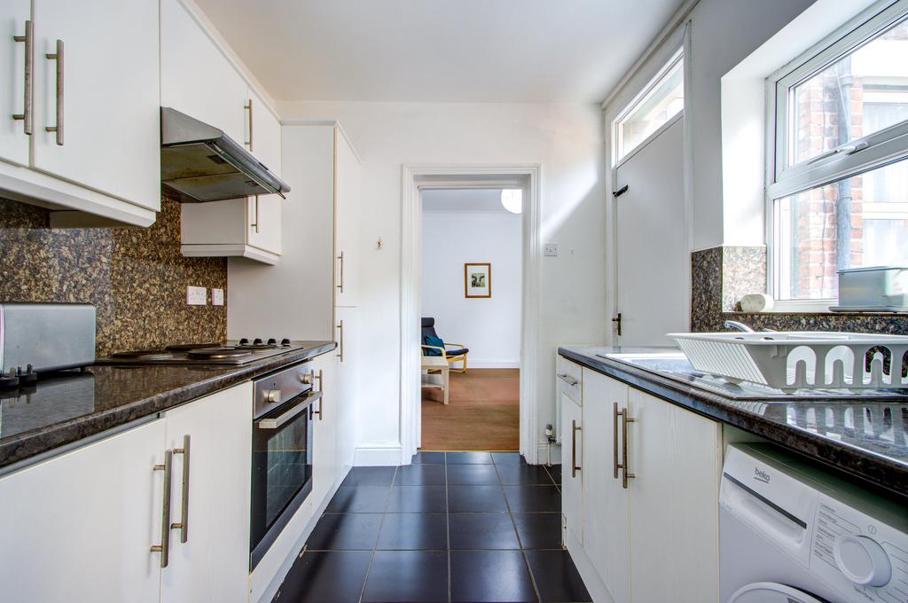 Kitchen (1)