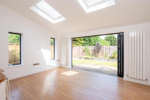 40 Broadstone Way, York, YO30 4UF