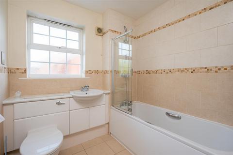40 Broadstone Way, York, YO30 4UF