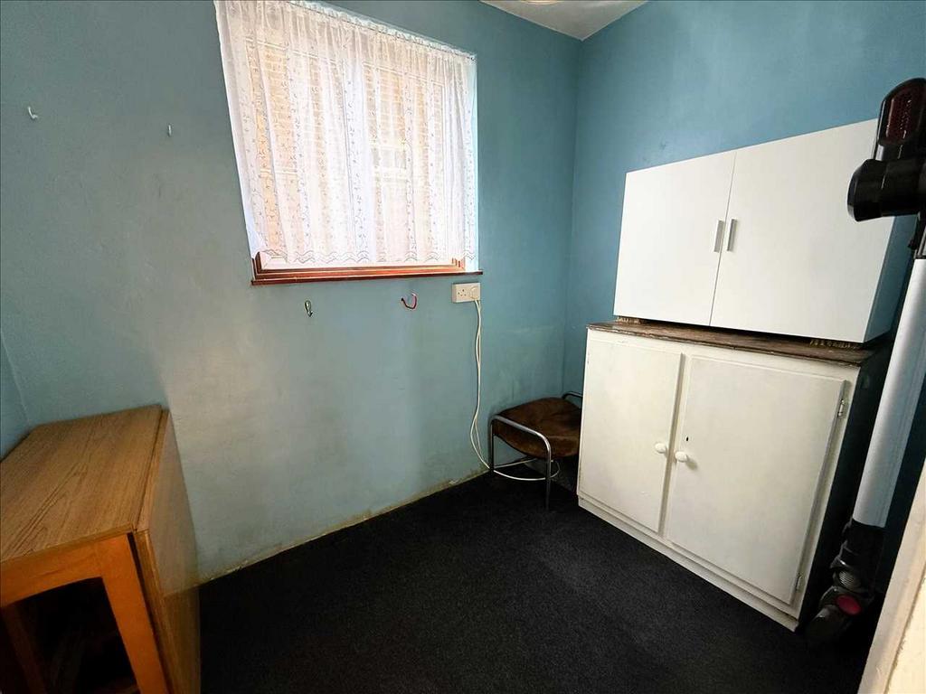 Utility Room / Study