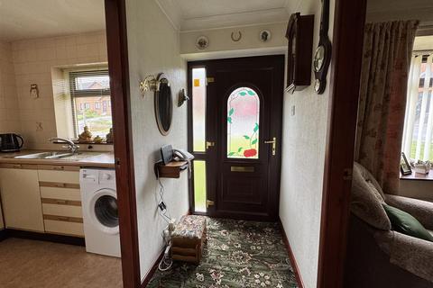 2 bedroom semi-detached bungalow for sale, Ings Mill Drive, Clayton West, HD8 9PW