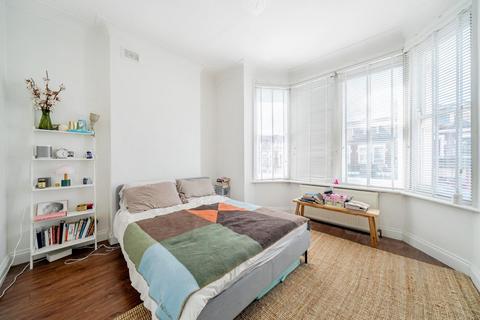 1 bedroom flat for sale, Archway Road, Highgate, London, N6