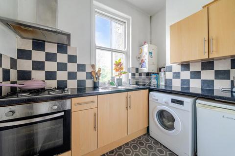 1 bedroom flat for sale, Archway Road, Highgate, London, N6