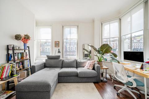 1 bedroom flat for sale, Archway Road, Highgate, London, N6