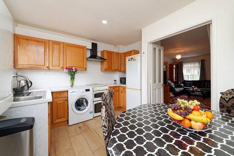 62 Batson Street, Glasgow, G42 7HG