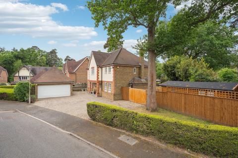 8 Cedar Close, Iver, SL0 0QX