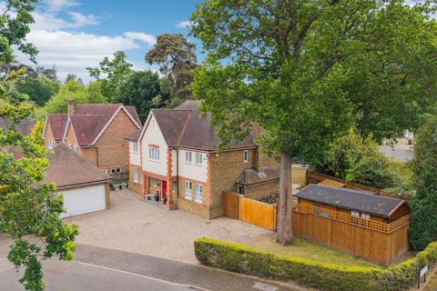 8 Cedar Close, Iver, SL0 0QX
