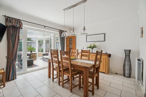 8 Cedar Close, Iver, SL0 0QX
