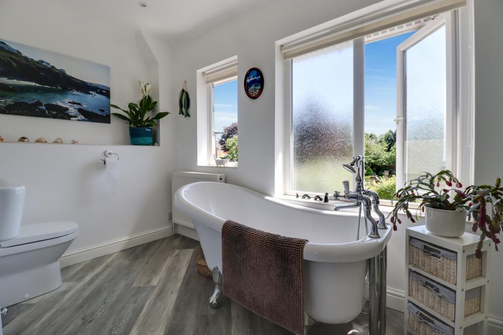 Ensuite-II