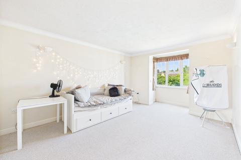 2 bedroom apartment to rent, Pinkers Mead, Bristol BS16