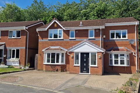 undefined, Turnberry, Bolton BL3