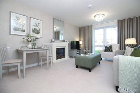 2 bedroom apartment for sale, Clinton Lodge, Queen Elizabeth Avenue, Lymington, Hampshire, SO41