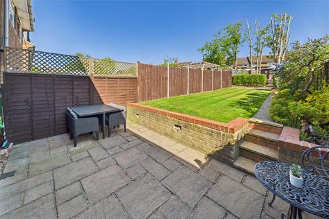 14 Shepherds Green, Hemel Hempstead, HP1 2HL