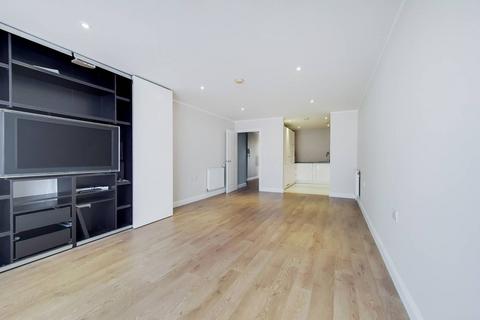 3 bedroom flat to rent, Pasmore Court, Canary Wharf, London, E14