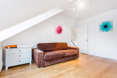 1 bedroom flat for sale, Broadhurst Gardens, South Hampstead NW6