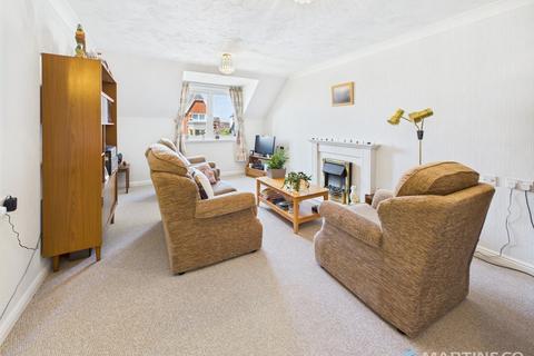 2 bedroom apartment for sale, Lystra Court, . FY8