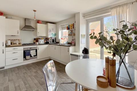 3 bedroom semi-detached house for sale, Uffington Place, Westbury