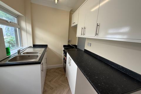 2 bedroom terraced house to rent, Bulwer Road, Suffolk IP1