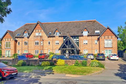 2 bedroom apartment for sale, The Street, East Preston BN16