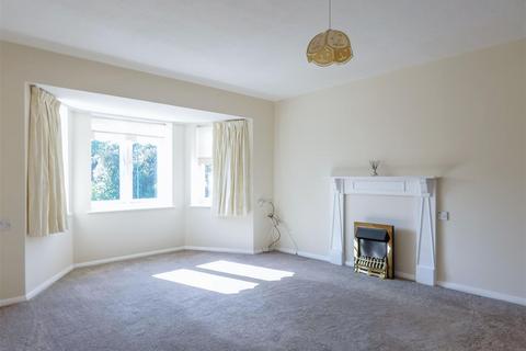 2 bedroom apartment for sale, The Street, East Preston BN16