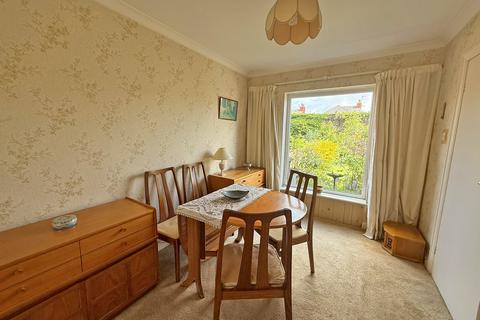 3 bedroom semi-detached house for sale, Hirstead Gardens, Scarborough YO12