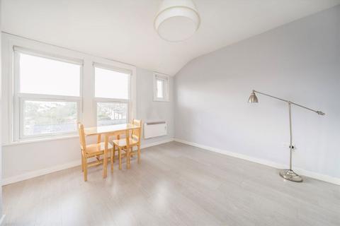 undefined, Alexandra Park Road, London N10