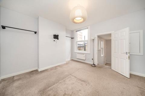 undefined, Alexandra Park Road, London N10