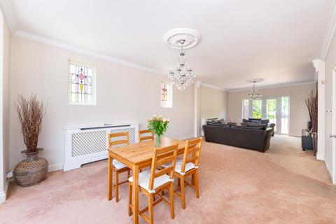 5 bedroom detached house for sale, Manor Way, Purley CR8